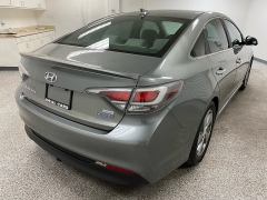 Used 2017  Hyundai Sonata Plug-In Hybrid 4d Sedan at Ideal Cars Llc near Mesa&comma; AZ