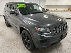 Used 2015  Jeep Grand Cherokee 4d SUV 2WD Laredo Altitude at Ideal Cars Llc near Mesa&comma; AZ