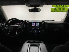 Used 2018  Chevrolet Silverado 1500 4WD Crew Cab LT Z71 at Ideal Cars Llc near Mesa&comma; AZ