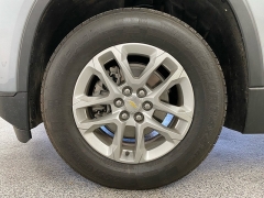 Used 2021  Chevrolet Traverse FWD 4dr LS w&sol;1LS at Ideal Cars Llc near Mesa&comma; AZ