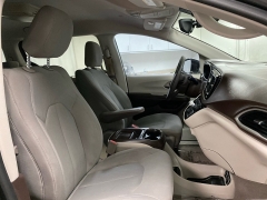 Used 2018 Chrysler Pacifica 4d Wagon Touring Plus at Ideal Cars Llc near Mesa, AZ