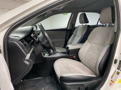 Used 2017  Toyota Camry 4d Sedan XSE V6 at Ideal Cars Llc near Mesa&comma; AZ