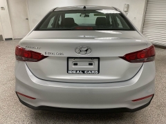 Used 2020  Hyundai Accent 4d Sedan SE Auto at Ideal Cars Llc near Mesa&comma; AZ