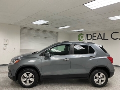 Used 2019  Chevrolet Trax 4d SUV AWD LT at Ideal Cars Llc near Mesa&comma; AZ