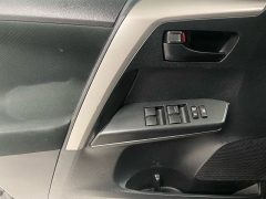 Used 2016  Toyota RAV4 4d SUV FWD LE at Ideal Cars Llc near Mesa&comma; AZ