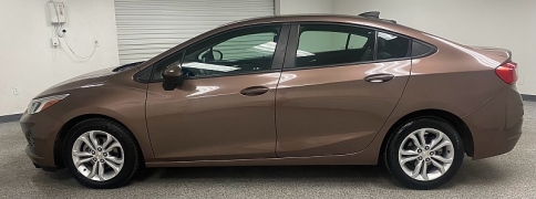 Used 2019  Chevrolet Cruze 4d Sedan LS at Ideal Cars Llc near Mesa&comma; AZ