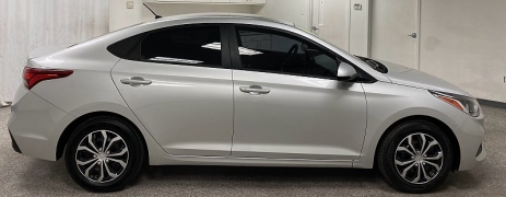 Used 2019  Hyundai Accent 4d Sedan SE Auto at Ideal Cars Llc near Mesa&comma; AZ