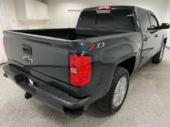 Used 2018  Chevrolet Silverado 1500 4WD Crew Cab LT Z71 at Ideal Cars Llc near Mesa&comma; AZ
