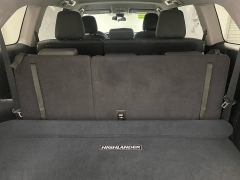 Used 2018  Toyota Highlander 4d SUV FWD LE at Ideal Cars Llc near Mesa&comma; AZ