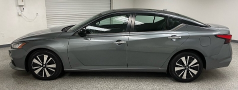 Used 2021  Nissan Altima 2&period;5 SV Sedan at Ideal Cars Llc near Mesa&comma; AZ