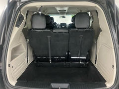 Used 2016  Chrysler Town & Country 4d Wagon Touring at Ideal Cars Llc near Mesa&comma; AZ