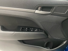 Used 2017  Hyundai Elantra 4d Sedan SE Value Edition at Ideal Cars Llc near Mesa&comma; AZ