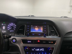 Used 2016 Hyundai Sonata Hybrid 4d Sedan Limited w/Blue Pearl Interior at Ideal Cars Llc near Mesa, AZ
