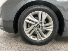 Used 2020  Hyundai Elantra 4d Sedan SEL at Ideal Cars Llc near Mesa&comma; AZ