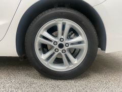 Used 2018  Chevrolet Cruze 4d Sedan LT Auto at Ideal Cars Llc near Mesa&comma; AZ