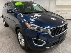 Used 2018  Kia Sorento 4d SUV AWD LX at Ideal Cars Llc near Mesa&comma; AZ