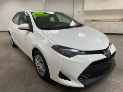 Used 2017  Toyota Corolla 4d Sedan LE at Ideal Cars Llc near Mesa&comma; AZ