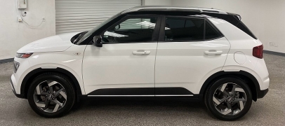 Used 2023  Hyundai Venue Limited IVT at Ideal Cars Llc near Mesa&comma; AZ