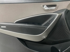 Used 2019  Hyundai Santa Fe XL 4d SUV FWD SE at Ideal Cars Llc near Mesa, AZ