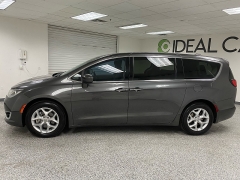 Used 2018 Chrysler Pacifica 4d Wagon Touring Plus at Ideal Cars Llc near Mesa, AZ