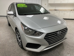 Used 2019  Hyundai Accent 4d Sedan SE Auto at Ideal Cars Llc near Mesa&comma; AZ