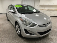 Used 2016  Hyundai Elantra 4d Sedan SE Auto at Ideal Cars Llc near Mesa&comma; AZ