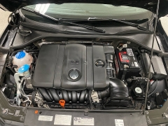 Used 2013  Volkswagen Passat 4d Sedan SE Auto&sol;PZEV at Ideal Cars Llc near Mesa&comma; AZ