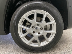 Used 2020  Jeep Renegade 4d SUV FWD Latitude at Ideal Cars Llc near Mesa&comma; AZ