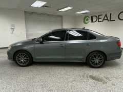 Used 2016 Volkswagen Jetta Hybrid 4d Sedan SEL Premium at Ideal Cars Llc near Mesa, AZ