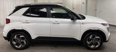 Used 2023  Hyundai Venue Limited IVT at Ideal Cars Llc near Mesa&comma; AZ