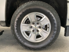 Used 2018  Chevrolet Silverado 1500 4WD Crew Cab LT at Ideal Cars Llc near Mesa&comma; AZ