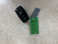 Used 2013  Volkswagen Passat 4d Sedan SE Auto&sol;PZEV at Ideal Cars Llc near Mesa&comma; AZ