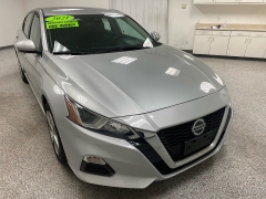 Used 2021  Nissan Altima 2&period;5 S Sedan at Ideal Cars Llc near Mesa&comma; AZ