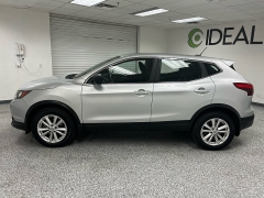 Used 2017 Nissan Rogue Sport 4d SUV FWD S at Ideal Cars Llc near Mesa, AZ
