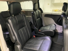 Used 2015  Chrysler Town & Country 4d Wagon Touring at Ideal Cars Llc near Mesa, AZ