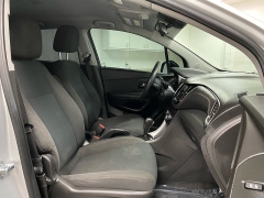 Used 2020  Chevrolet Trax 4d SUV FWD LS at Ideal Cars Llc near Mesa&comma; AZ