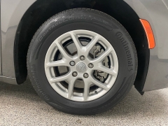 Used 2017  Chrysler Pacifica 4d Wagon Touring at Ideal Cars Llc near Mesa&comma; AZ