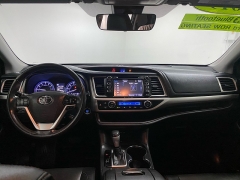 Used 2019 Toyota Highlander 4d SUV FWD XLE at Ideal Cars Llc near Mesa, AZ