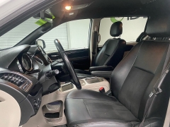 Used 2019  Dodge Grand Caravan 4d Wagon SXT at Ideal Cars Llc near Mesa, AZ