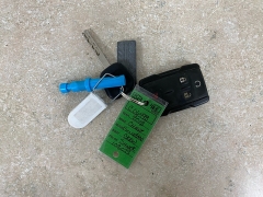 Used 2018  Chevrolet Silverado 1500 4WD Crew Cab LT at Ideal Cars Llc near Mesa&comma; AZ