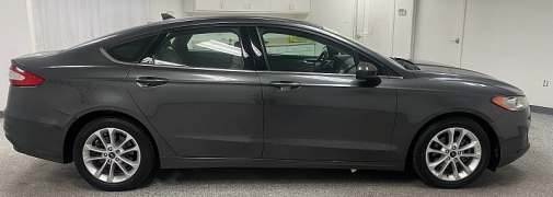 Used 2020  Ford Fusion Hybrid 4d Sedan FWD SE at Ideal Cars Llc near Mesa&comma; AZ