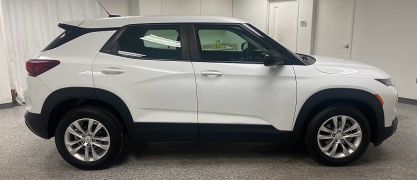 Used 2021  Chevrolet Trailblazer 4d SUV FWD LS at Ideal Cars Llc near Mesa&comma; AZ