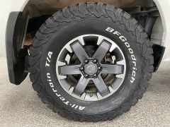 Used 2018  Nissan Frontier 4WD Crew Cab PRO-4X Auto at Ideal Cars Llc near Mesa&comma; AZ