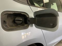 Used 2017  Chevrolet Cruze 4d Sedan LS Auto at Ideal Cars Llc near Mesa&comma; AZ