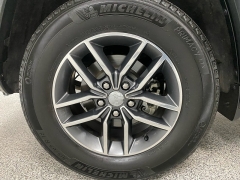 Used 2018  Jeep Grand Cherokee 4d SUV 2WD Limited V6 at Ideal Cars Llc near Mesa&comma; AZ