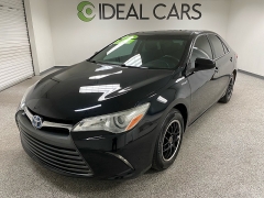  2017 Toyota Camry Hybrid 4d Sedan LE at Ideal Cars Llc near Mesa&comma; AZ