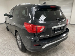 Used 2019  Nissan Pathfinder 4d SUV FWD S at Ideal Cars Llc near Mesa&comma; AZ