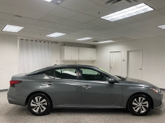 Used 2020  Nissan Altima 4d Sedan FWD 2.5L S at Ideal Cars Llc near Mesa, AZ