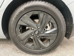 Used 2022  Hyundai Elantra SEL IVT at Ideal Cars Llc near Mesa&comma; AZ