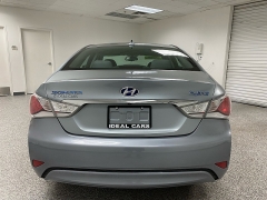 Used 2015 Hyundai Sonata Hybrid 4d Sedan at Ideal Cars Llc near Mesa, AZ